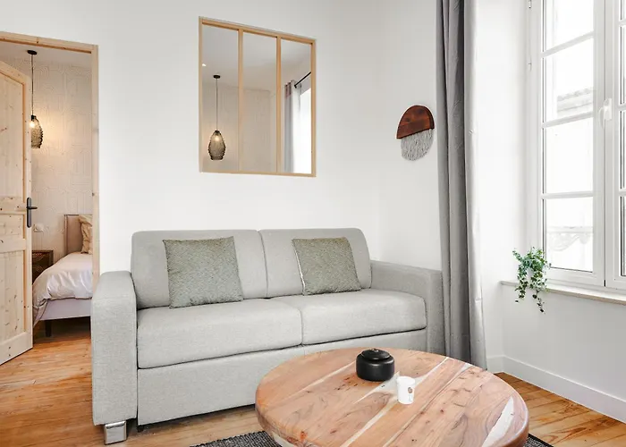 Apartment Cosy Proche Du Marche La Rochelle (Charente-Maritime)